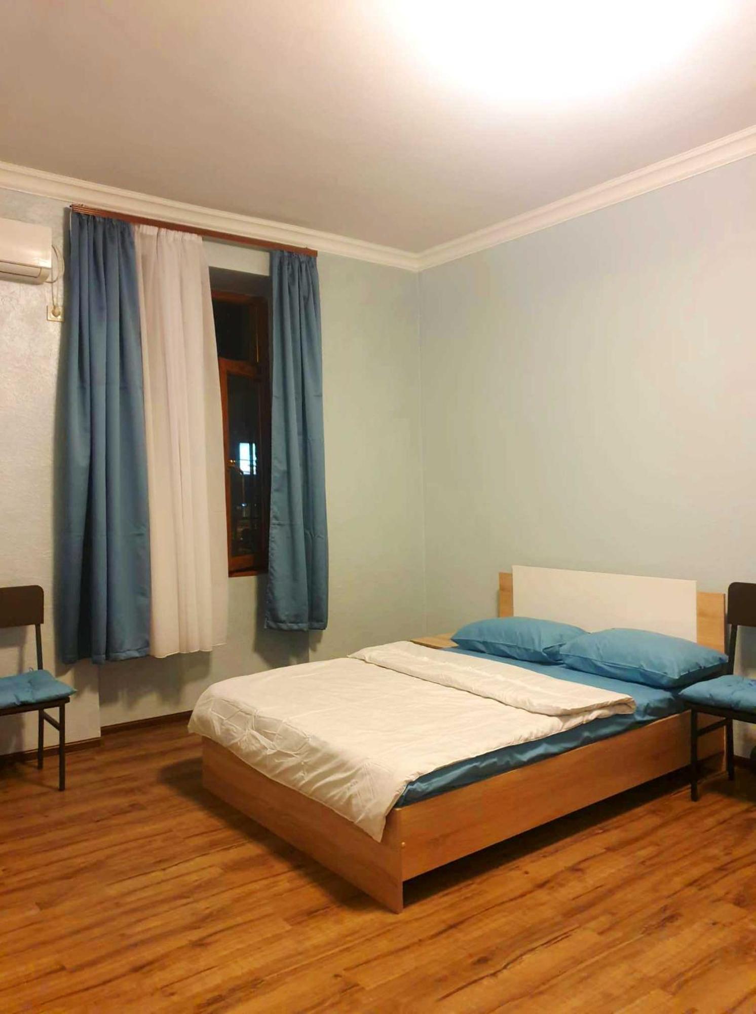Apartment near Sasundci Davit Metro Station Erevan Esterno foto
