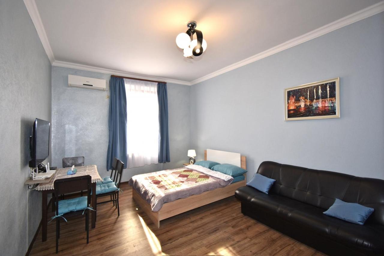 Apartment near Sasundci Davit Metro Station Erevan Esterno foto